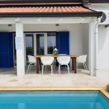 Casa Bianca 6 * Vilanija